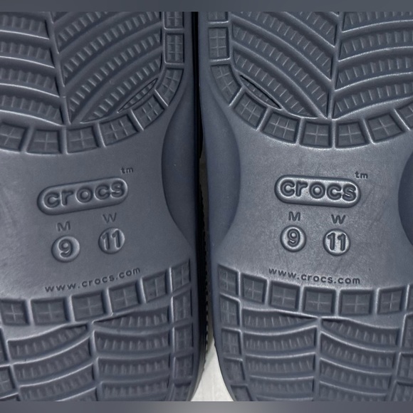 CROCS Classic Slide Sandals Meta Scape City Graphic Print Size 9 Men / 11 Women - Picture 11 of 15